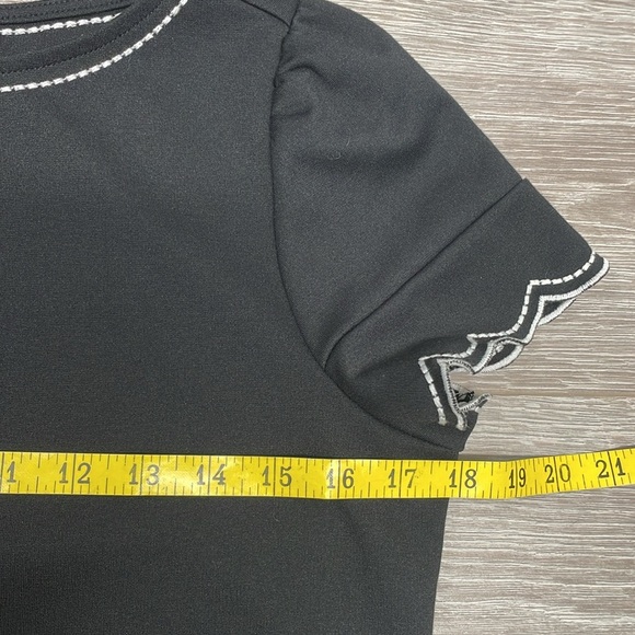 NWOT Ann Taylor Short Sleeve Pullover Top Embroidered Scalloped Sleeves SP - Picture 6 of 12